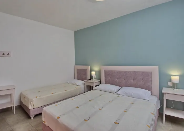 Kavos 2* Патитири