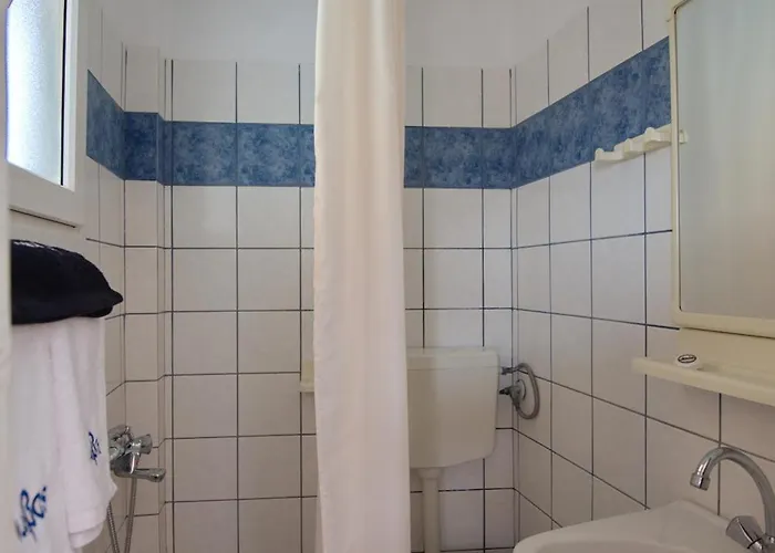 Kavos 2* Патитири